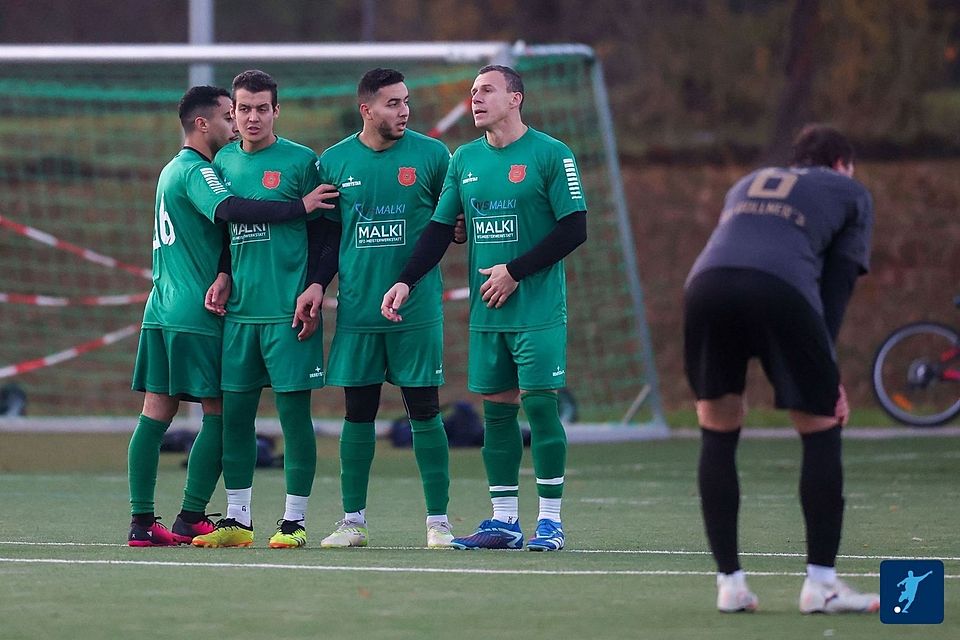 Nicht zufrieden mit der bisherigen Torausbeute: Der FC Maroc.