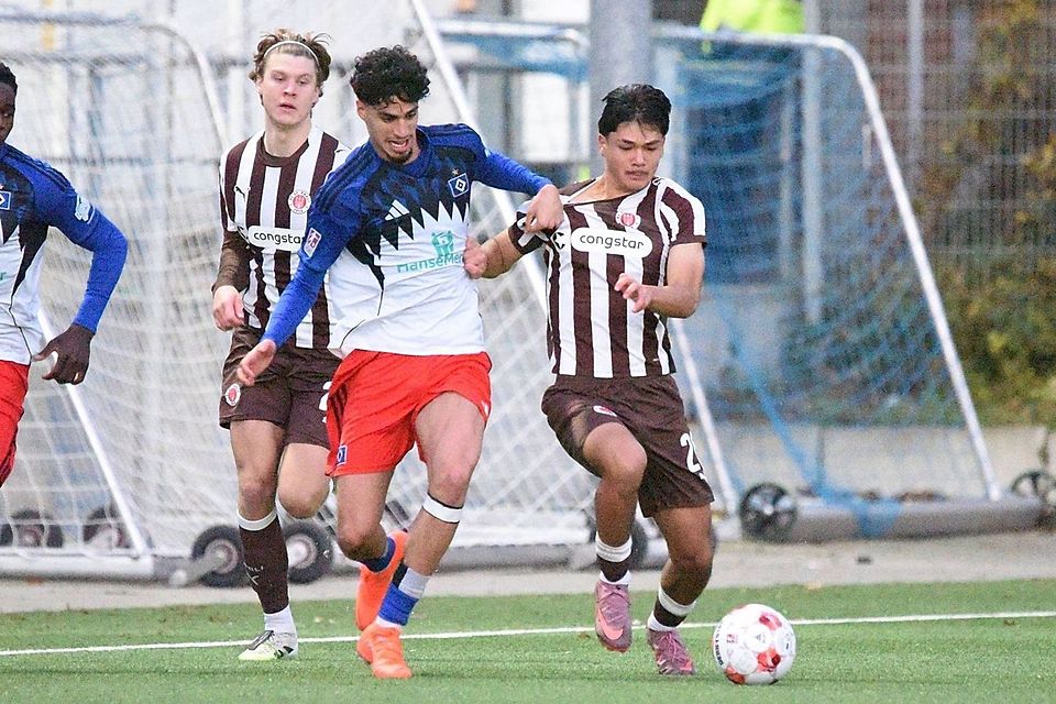 Der Hamburger SV ist mit seiner U21 gerettet, St. Pauli muss zittern. 