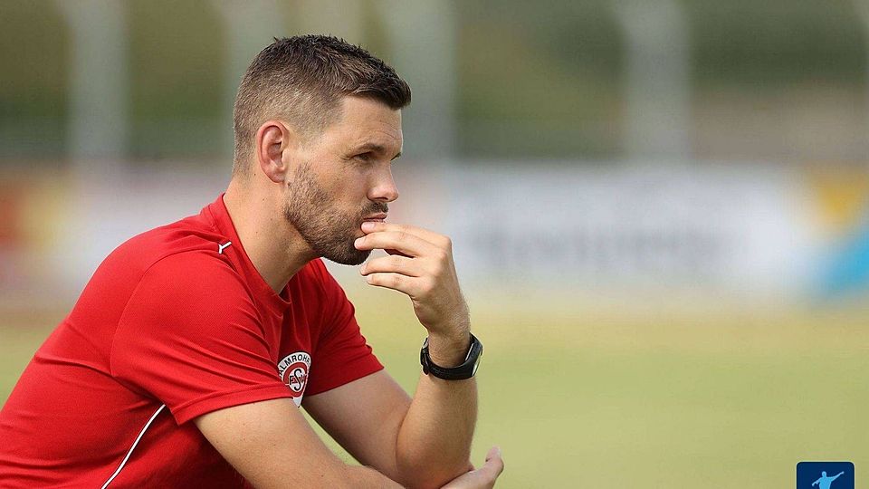 Nach dem 0:4 im Testspiel gegen den Regionalligisten Rot-Weiß Koblenz kritisiert Salmrohrs Trainer Lars Schäfer den mangelnden Ehrgeiz einiger Spieler.