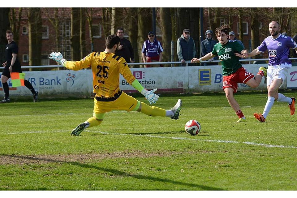 Ksenofontov (MTSV) mit der Riesenchance zum Anschlusstreffer.
