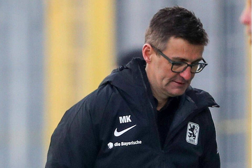 Michael Köllner verlor am vergangenen Donnerstag seinen Vater. Trotzdem stand der Trainer des TSV 1860 am Samstag im Derby an der Seitenlinie.