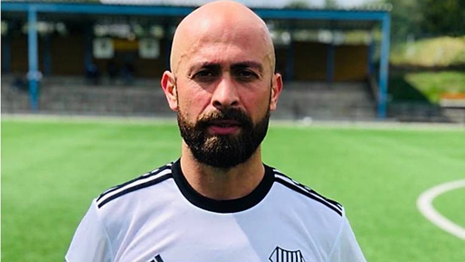 Üzeyir Inci beendet als Kapitän seine Karriere beim FC Bosporus.