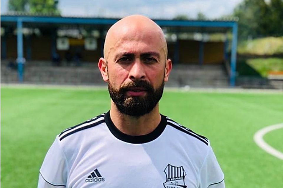 Üzeyir Inci beendet als Kapitän seine Karriere beim FC Bosporus.