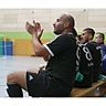 Freund des Futsal: Maiachs Spielertrai­ner Selcuk Oguz (vorne). Foto: Zink/Ma Wi