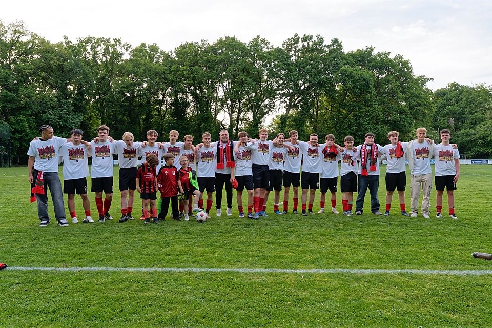 Meisterliche Saison der A Jugend des SV Querum. Meisterliche Saison der A Jugend des SV Querum.