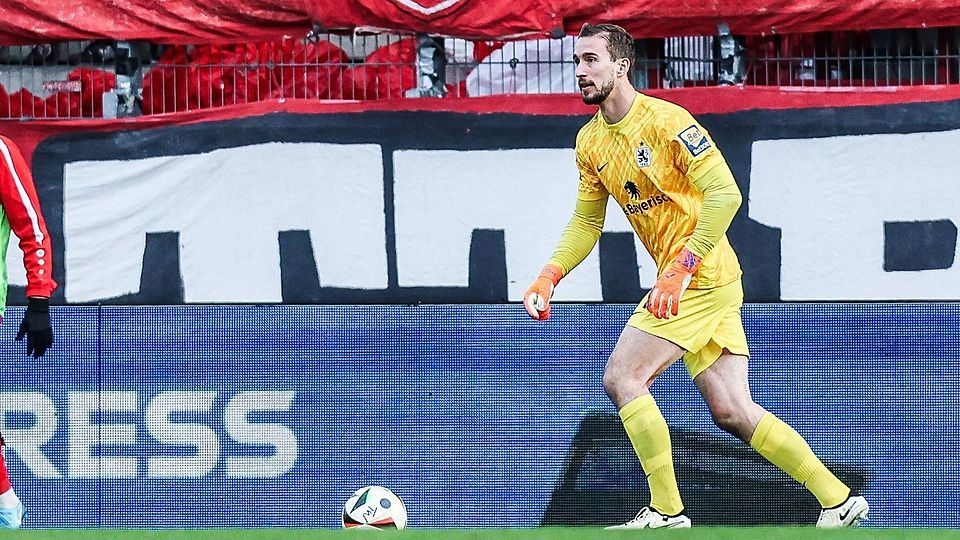 1860-Keeper Marco Hiller liegt mit einem Magen-Darm-Infekt flach und droht am Samstag zum Auftakt im neuen Jahr auszufallen.
