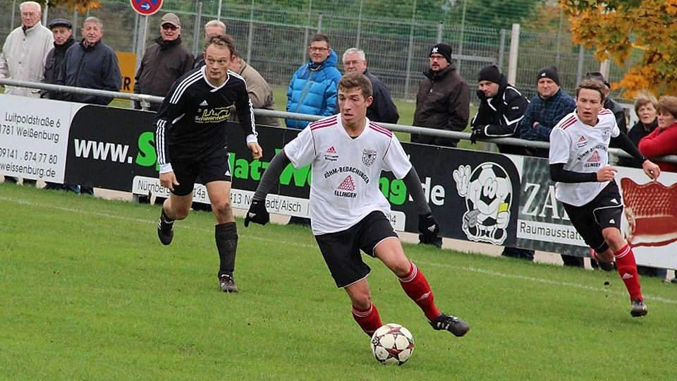 Der TSV 1860 Weißenburg (weiß) war gegen die TSG-Reserve immer einen Schritt schneller (F.: Roland Mayer).