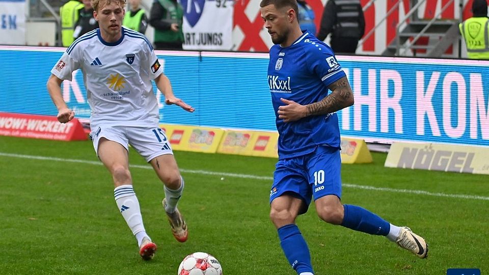 Zur Winterpause Deutschlands erfolgreichster Regionalliga-Torjäger: Julian Ulbricht (re.) vom SV Meppen.