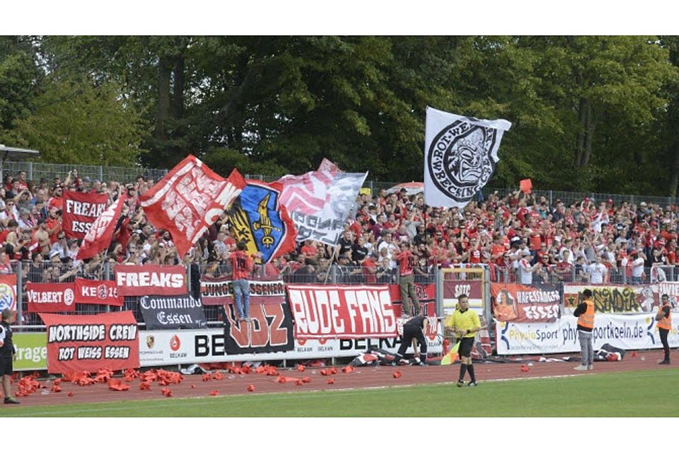 Ein Höhepunkt der Regionalliga-Spielzeit war die Partie des TV Herkenrath gegen RW Essen im August 2018. Foto: Anton Luhr