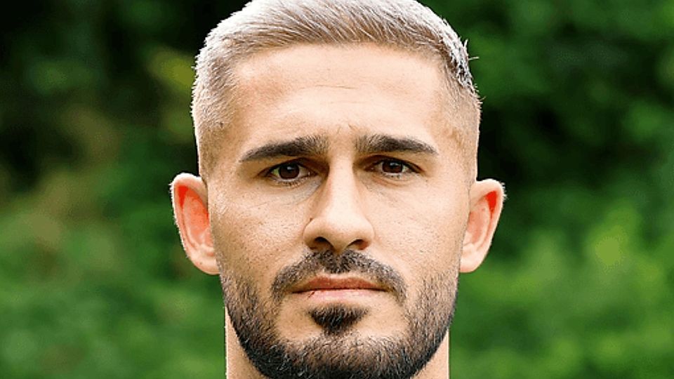 Emre Yesolova schoss alle sechs Tore für die VfR Zimbos.