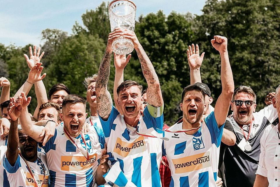 Der SBFV-Pokalsieger im Super-Cup: 2022 gewann der SV Oberachern.