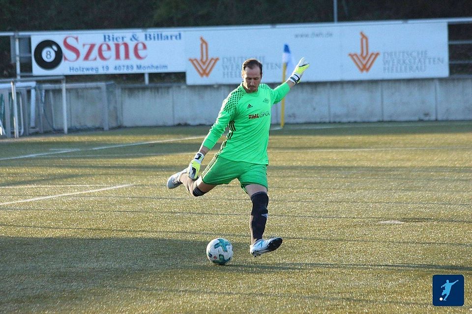 Als Gastspieler ins Derby: Daniel Schwabke hütet am Samstag das Tor des SV Groß Santersleben.