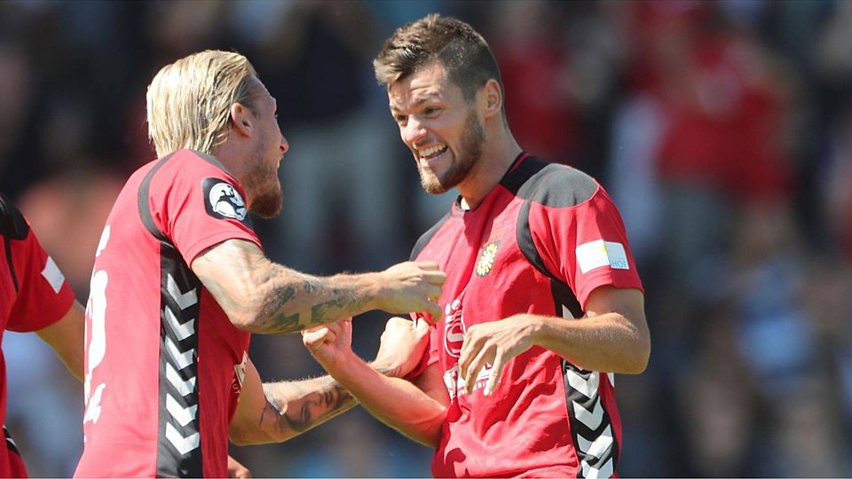 Bejubelten in Frankfurt einen verdienten 3:1-Erfolg: Kai Gehring und Nico Jüllich (rechts), der das 1:0 erzielte.  F: Images