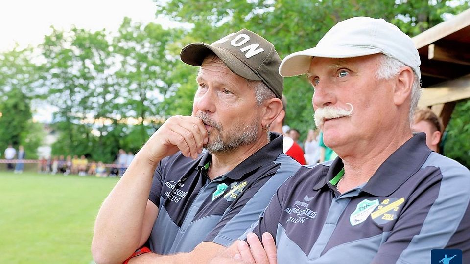 Frank Bonfig (links), hier noch mit Ludwig Niklaus in Hesselbach kurz vor dem Aufstieg der SG Üchtelhausen