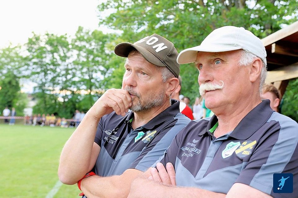 Frank Bonfig (links), hier noch mit Ludwig Niklaus in Hesselbach kurz vor dem Aufstieg der SG Üchtelhausen