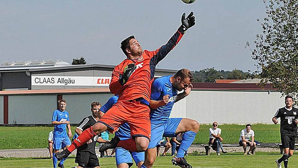 Für Torhüter Marco Löchle und den VfB Durach zählt am Freitagabend gegen den FC Thalhofen nur ein Sieg.  Foto: Rudolf Michl, FuPa