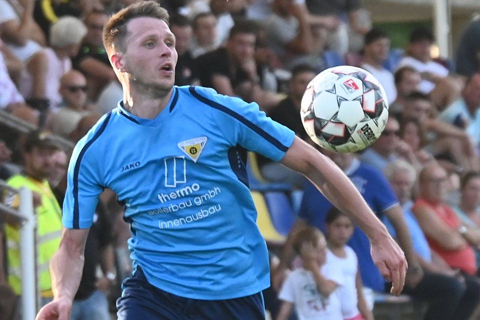 Auf Sebastian Lux und den TSV Gersthofen wartet der Derbykracher gegen den TSV Meitingen. Auf Sebastian Lux und den TSV Gersthofen wartet der Derbykracher gegen den TSV Meitingen.