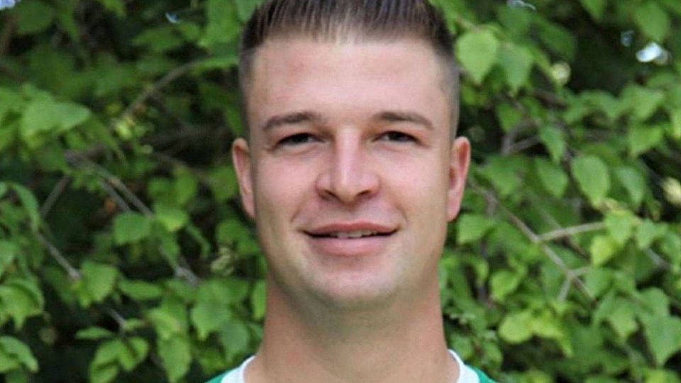 Patrick Negele: Der SEF-Torwart traf zum Ausgleich gegen Traunstein.