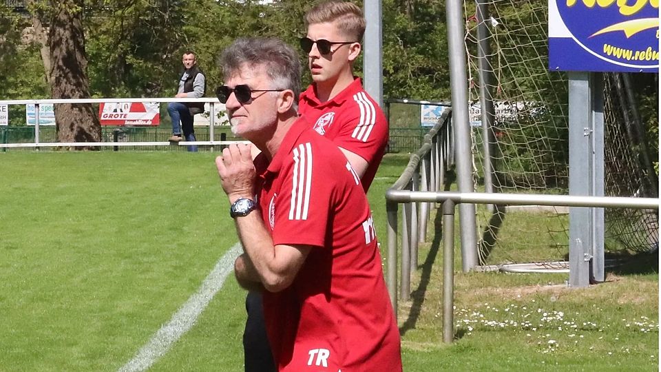Jorks Trainer Heinrich Detje und Teammanager Alexander Tontarra sahen eine gute Leistung ihrer Mannschaft.
