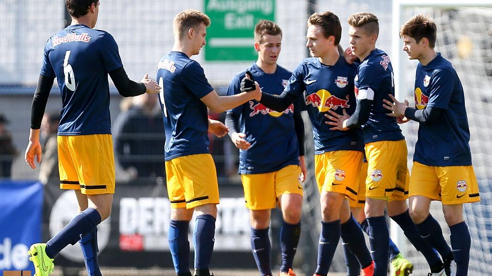 <b>F: Christian Deutzmann</b>