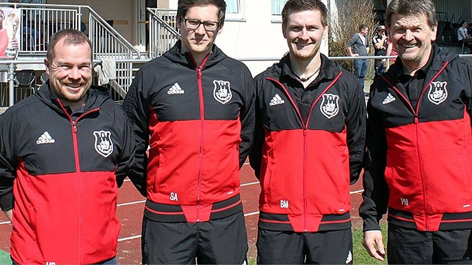 Gegenwart und Zukunft beim TSV Mönchsdeggingen (von links): Thorsten Vogelgsang, Steffen Arndt, Benjamin Münnich und Peter Münnich.		F.: Jim Benninger