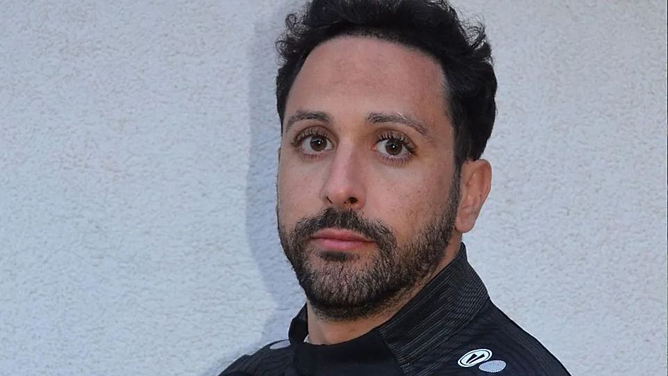 Das ist Gökan Lekesiz. 