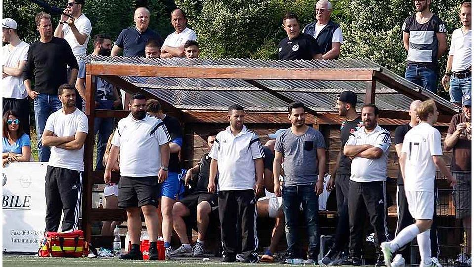 Bei Senkrechtstarter DJK Flörsheim geht der Blick gespannt auf die Verbandsliga-Saison. Archvfoto: Lorenz