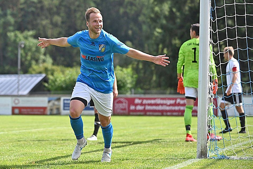 Stefan Schnurrer erzielte zwei der insgesamt fünf Aystetter Treffer gegen den TSV Friedberg.