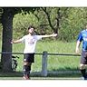 Warum beschweren? Der VfL Sponheim um Nuno Simoes (l.) steht bereits als Aufsteiger fest. Foto: Becking