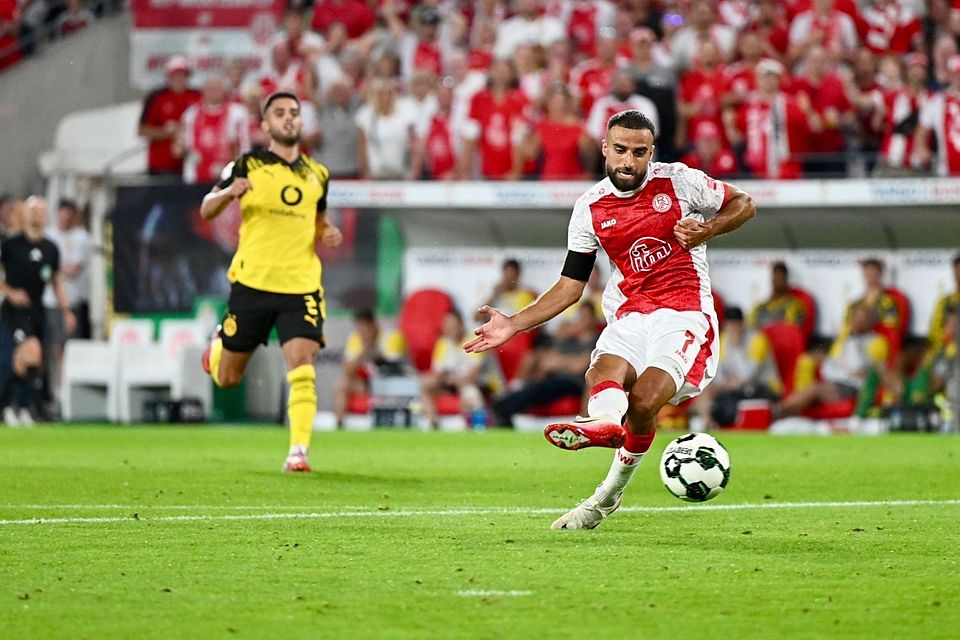 Ramien Safi für RWE in der Offensive.