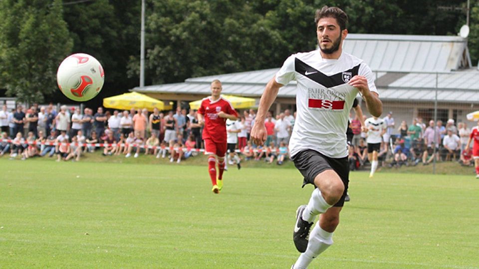 Narek Sermanoukian traf geleich doppelt beim Verbandsliga-Debüt des SC Offenburg. | Archivfoto: Matthias Konzok