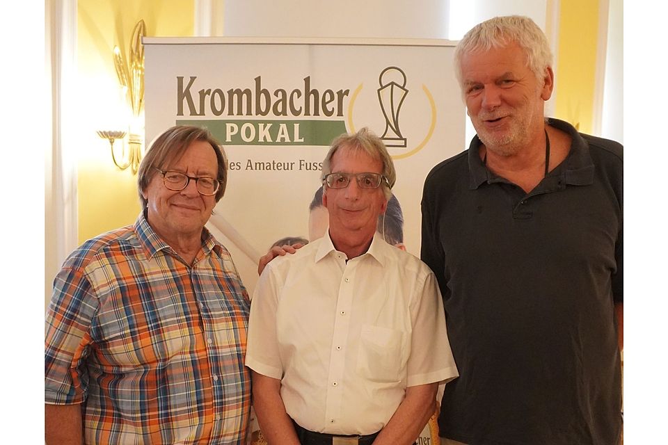 Biebricher Strahlemänner: Heinz-Jürgen Hauzel, Jürgen Dindorf und Hartmut Steindorf (v.l.n.r.) bei der Ehrung im Wiesbadener Rathaus.