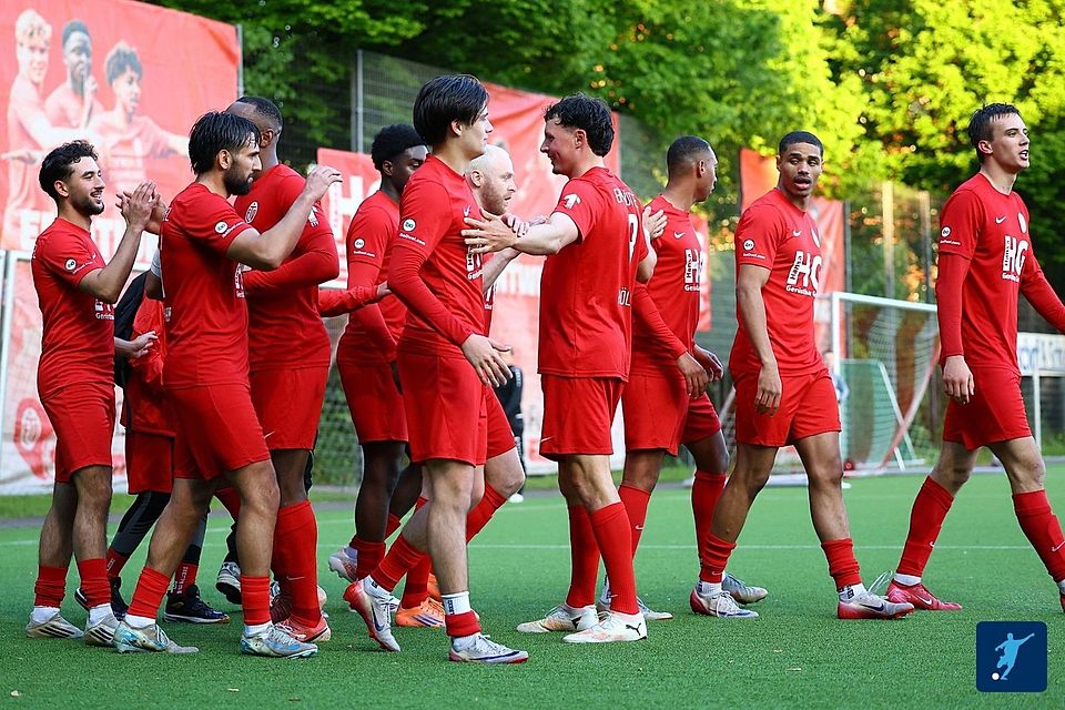 Der Eimsbütteler TV steigt schon am 2. Spieltag der Relegation in die Regionalliga Nord auf! Der Eimsbütteler TV steigt schon am 2. Spieltag der Relegation in die Regionalliga Nord auf!