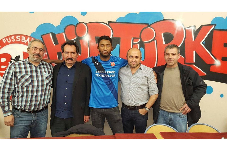 José Raimundo Silva Magalhaes (Mitte) ist zurück beim BSV Hürtürkel. Foto: Verein