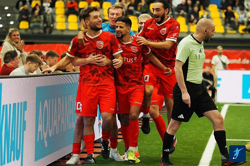 Jubelt Türkspor auch bald in der Regionalliga? Jubelt Türkspor auch bald in der Regionalliga?