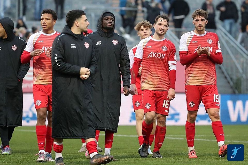 Nach langem Kampf in Unterzahl mussten die Kickers noch ganz spät den Ausgleich schlucken.