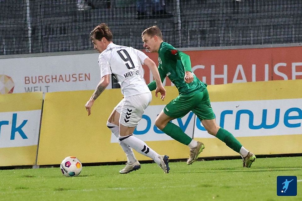 Sebastian Malinowski (li.) läuft nun doch wieder für den SV Wacker Burghausen auf.