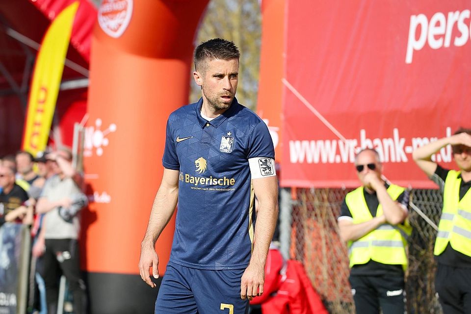 1860-Kapitän Stefan Lex dürfte am Dienstagabend beim Toto-Pokal-Spiel gegen den SV Rödelmaier wohl nicht mit von der Partie sein. Dennoch wollen die Löwen auch mit einer B-Elf den Einzug in die nächste Runde schaffen. 1860-Kapitän Stefan Lex dürfte am Dienstagabend beim Toto-Pokal-Spiel gegen den SV Rödelmaier wohl nicht mit von der Partie sein. Dennoch wollen die Löwen auch mit einer B-Elf den Einzug in die nächste Runde schaffen.