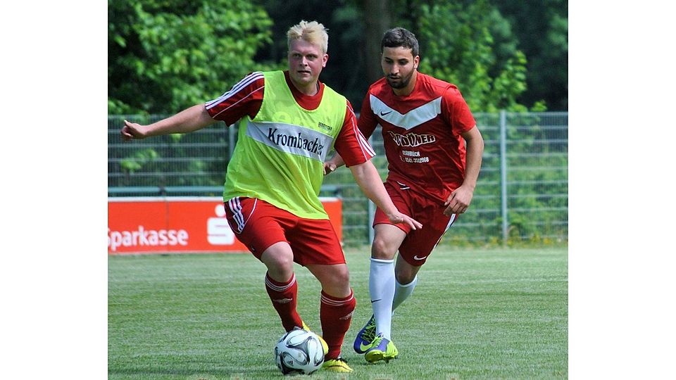 Christopher Boße (mit Leibchen) ist neuer Kapitän des TSV Wallenhorst. F: Dirk Franke