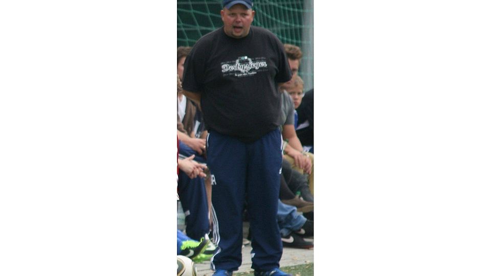 Sein Team zeigt stets großen Offensivgeist: D/A IV-Coach Björn Apmann.