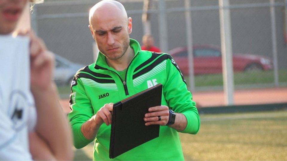 Alexander Eberhardt hat seinen Vertrag beim SV Sillenbuch verlängert. Foto: Florian