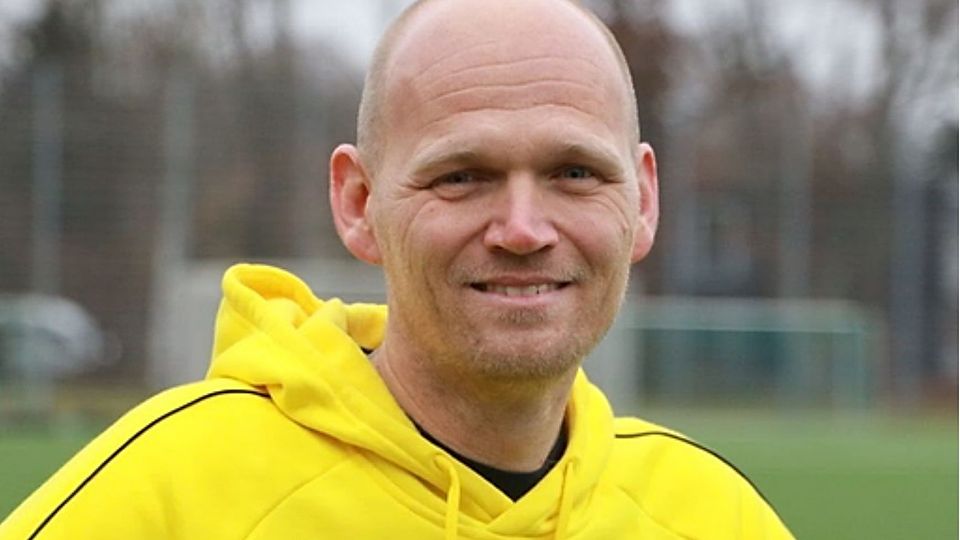 Marcel Müller tritt mit sofortiger Wirkung als Trainer des SV Schlebusch zurück.