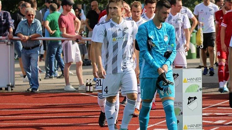 Maximilian Humberg (links) ist der nächste Spieler, der den FSV Gerlingen verlässt. Den 23-Jährigen zieht es nach der Saison zu Oberligist SG Finnentrop/Bemenohl. 