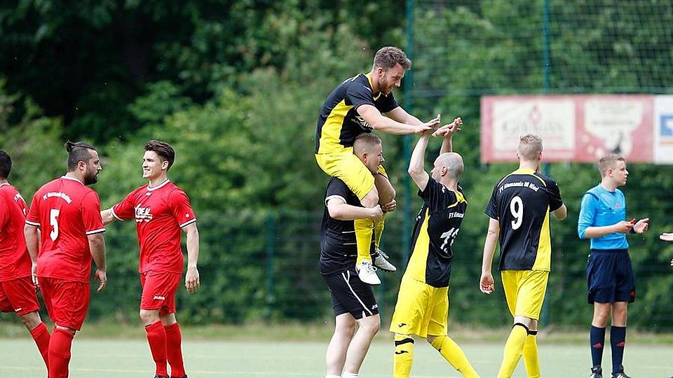 Nur ein Jahr nach dem Abstieg, sind die Kicker aus Nied wieder zurück in der Kreisoberliga.F: Lorenz