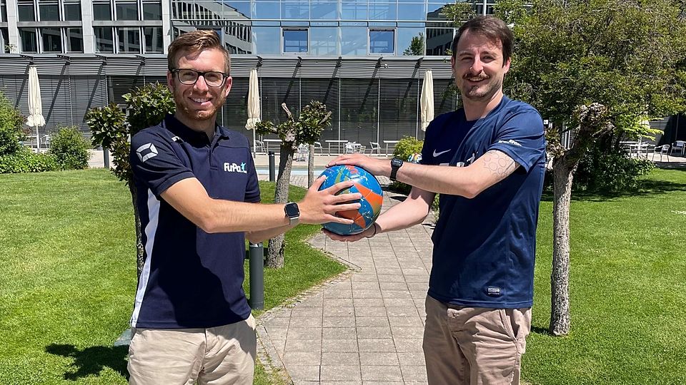 Philipp Durillo (links) übernimmt ab sofort die FuPa-Redaktionsleitung von Mike Dornhöfer.