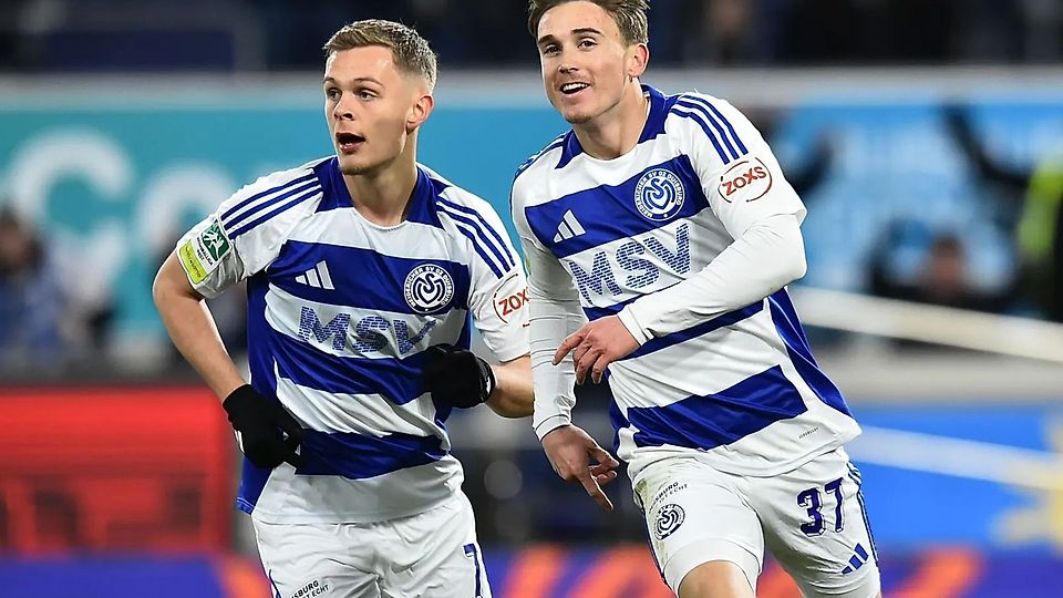 Jakob Bookjans (li.) und Patrick Sussek sind in der FuPa-Elf des Saison.