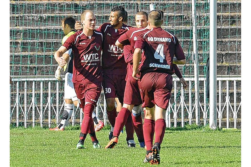 Auch in Zarrentin durften nur die Schweriner Dynamos jubeln. Foto: Dietmar Albrecht