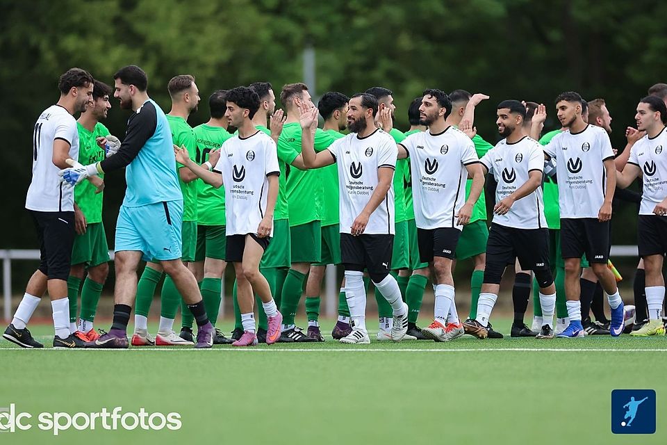 Noch alles offen beim A-Liga-Relegationsduell zwischen der DJK SG Eintracht Rüsselsheim und dem FC Hillal. Noch alles offen beim A-Liga-Relegationsduell zwischen der DJK SG Eintracht Rüsselsheim und dem FC Hillal.