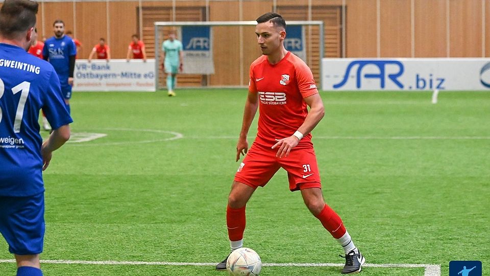 Auch die SpVgg Hankofen-Hailing um Spielertrainer Tobias Beck geht wieder beim SAR-Cup an den Start 