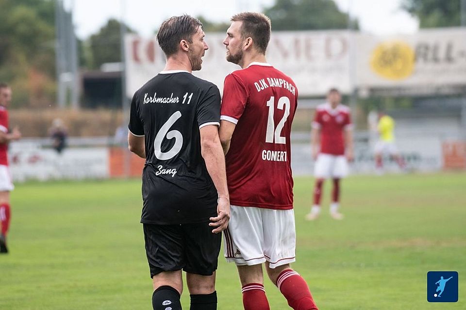 Neben Lörzer und Andre Karmann ist vom ehemaligen Bayernliga-Kader nur Haudege Maxi Zang (links) übriggeblieben. 